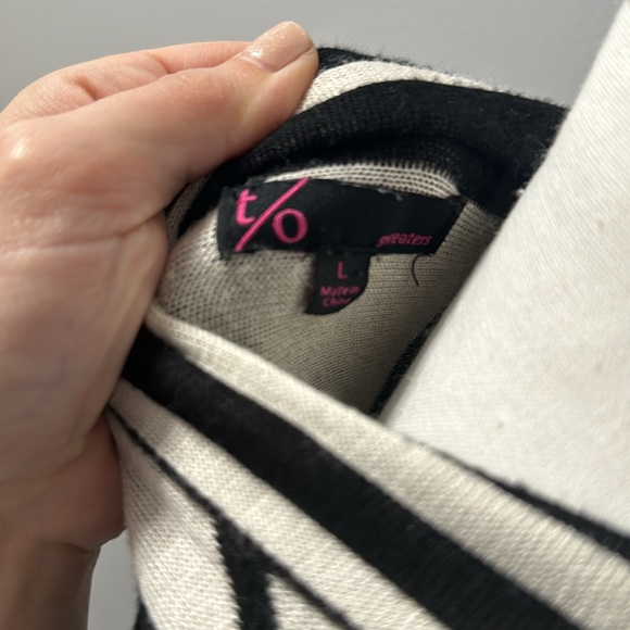 Woman’s Tunic Cardigan Tank Top - Picture 5 of 6